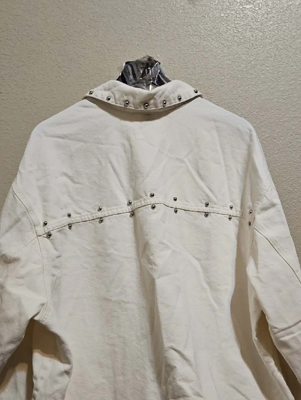 Universal Thread Cream Stud-Trim Utility Jean Jacket